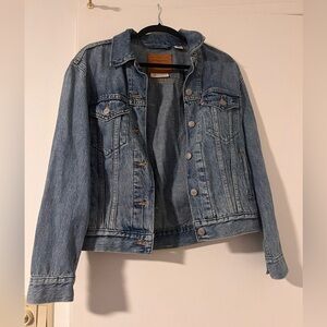 Levi’s denim jacket